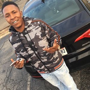 Meet your Posher, Chris